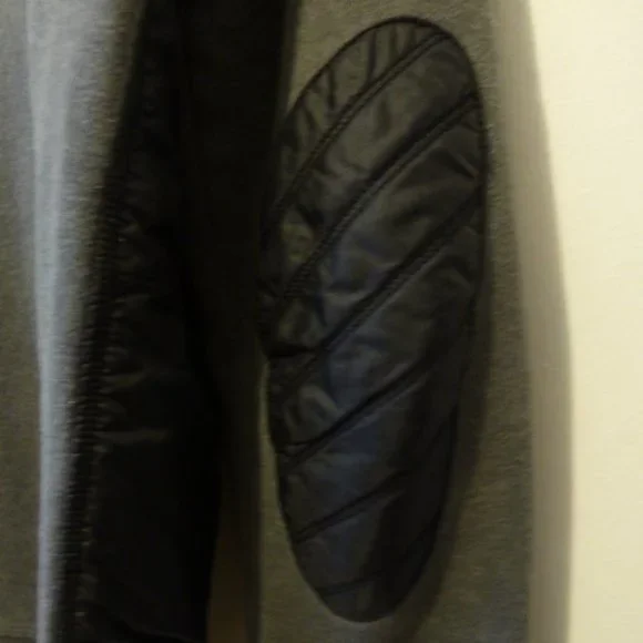 **SOLD** HUGO BOSS - Hybrid full zip cardigan - Sz L (fits M) - Picture 9 of 13